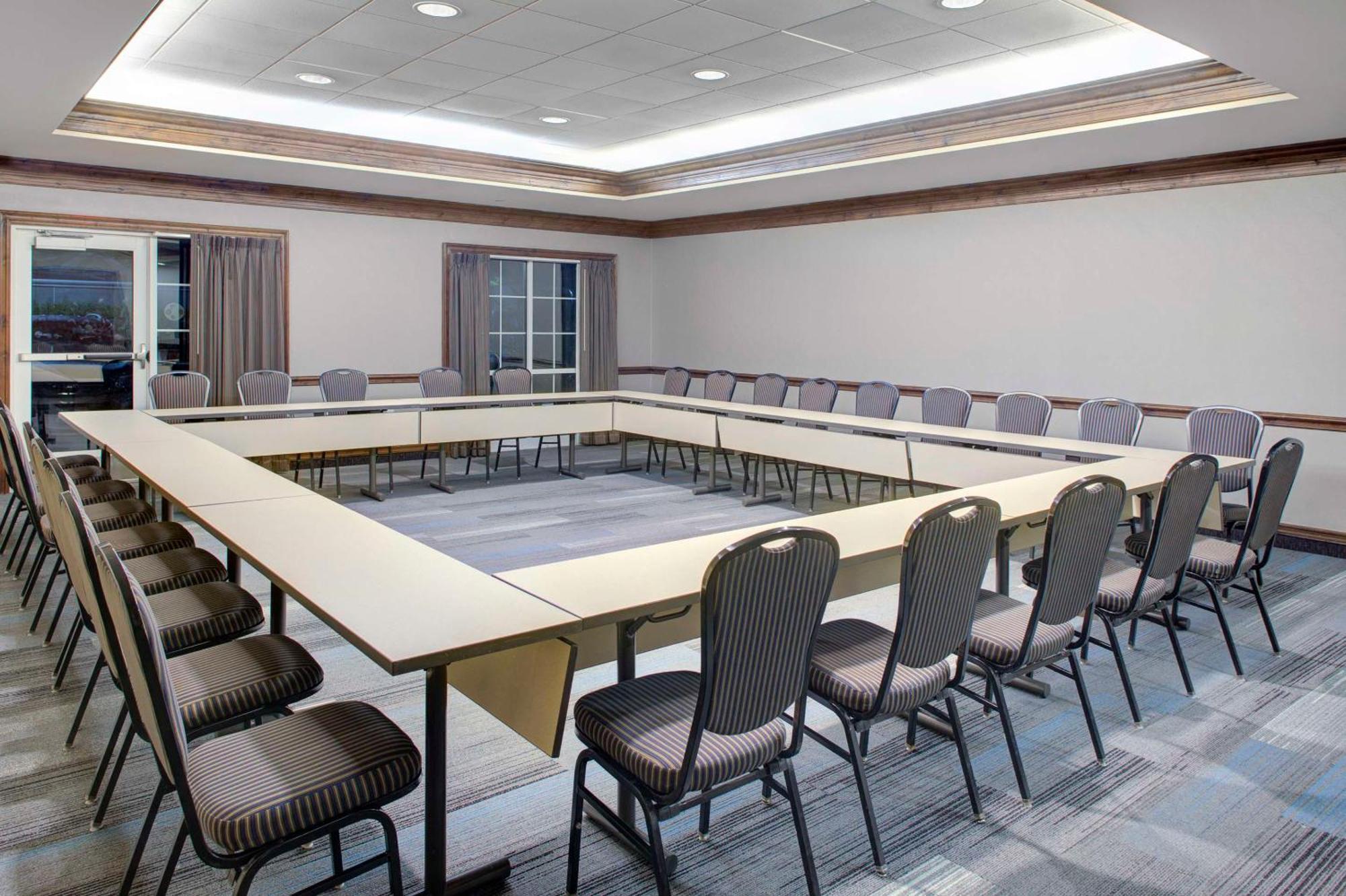 Отель Hyatt House Fishkill-Poughkeepsie Экстерьер фото